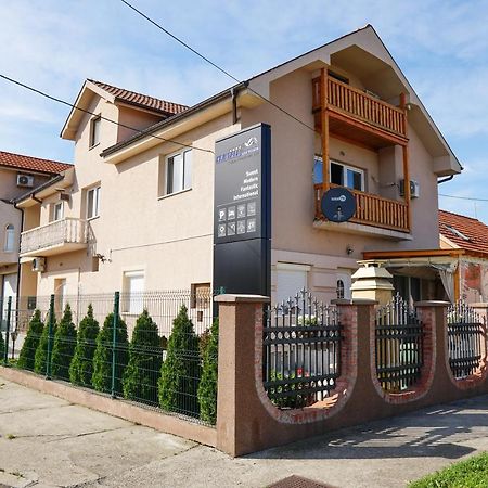 Kristall Apartments Šabac Buitenkant foto
