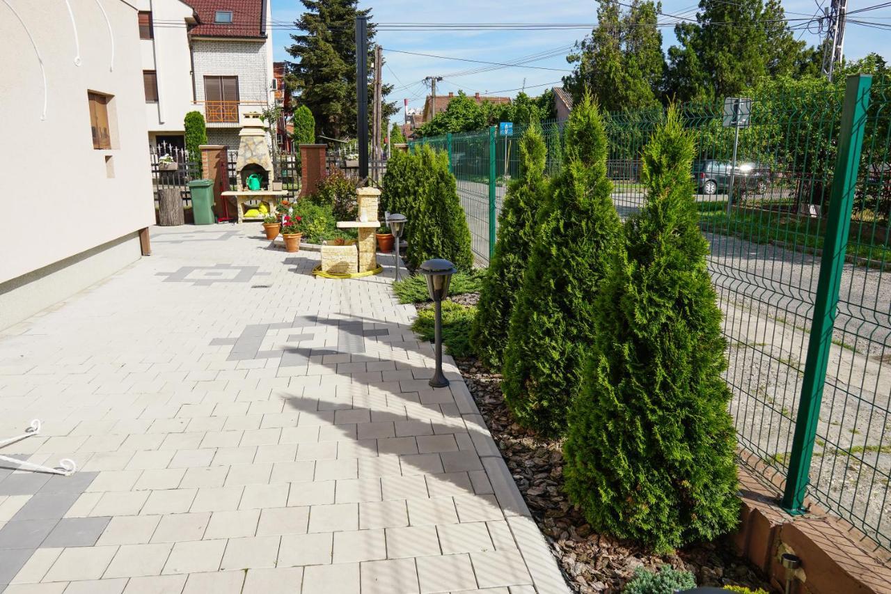 Kristall Apartments Šabac Buitenkant foto